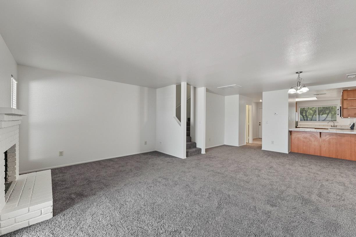 537 Lincoln Ave #B, Modesto, CA 95354