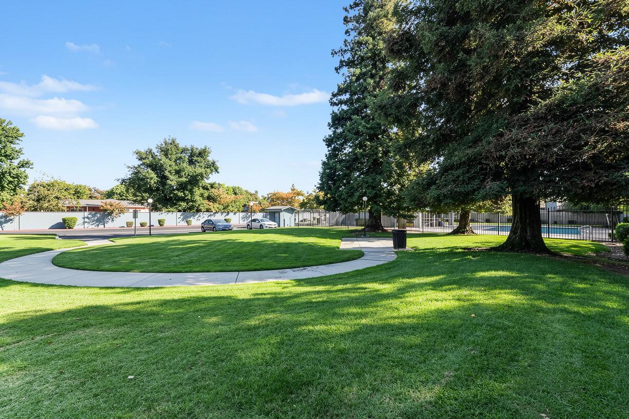 537 Lincoln Ave #B, Modesto, CA 95354