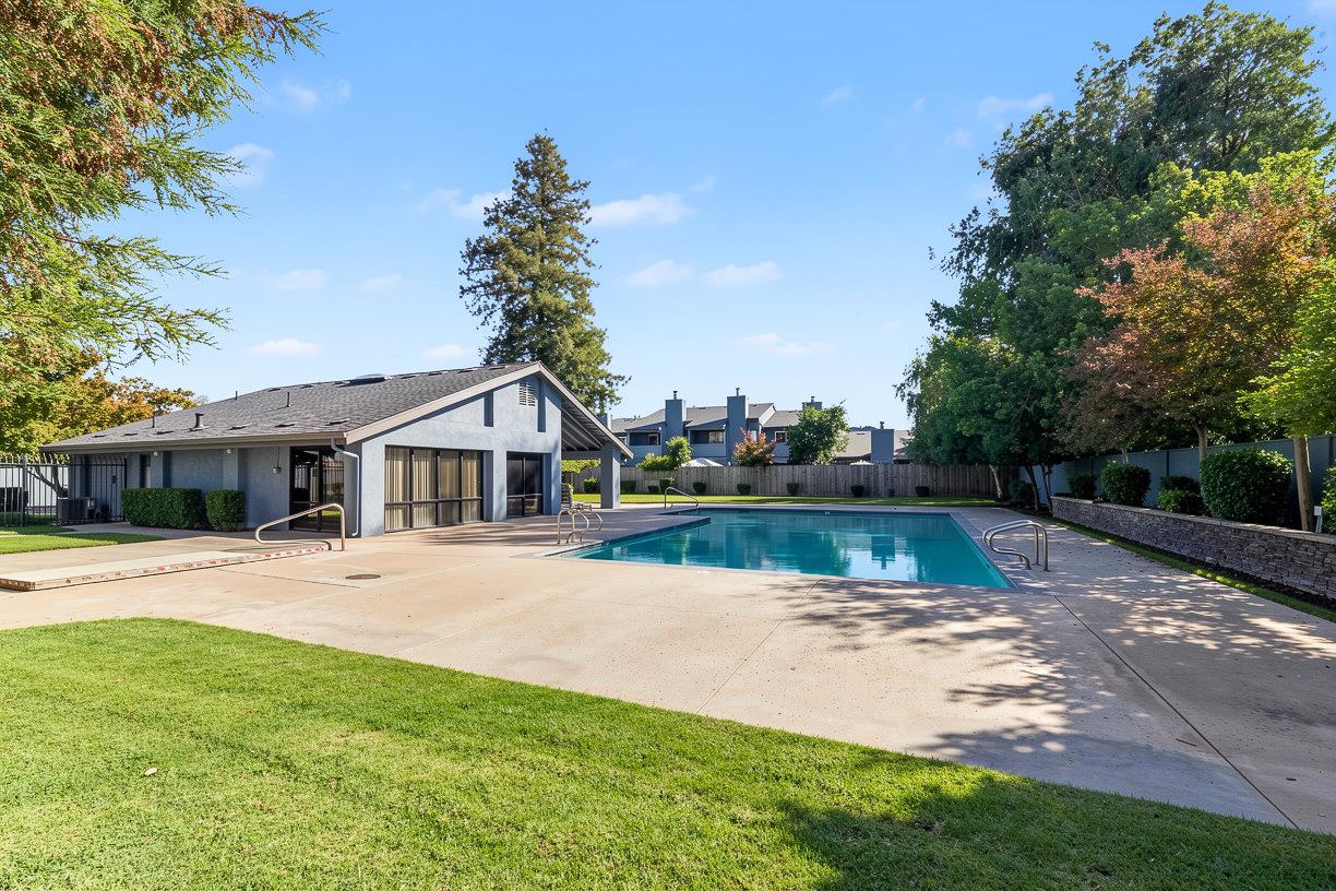537 Lincoln Ave #B, Modesto, CA 95354