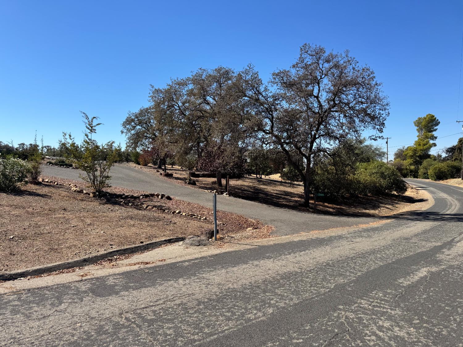 13581 Hoyito Cir, La Grange, CA 95329