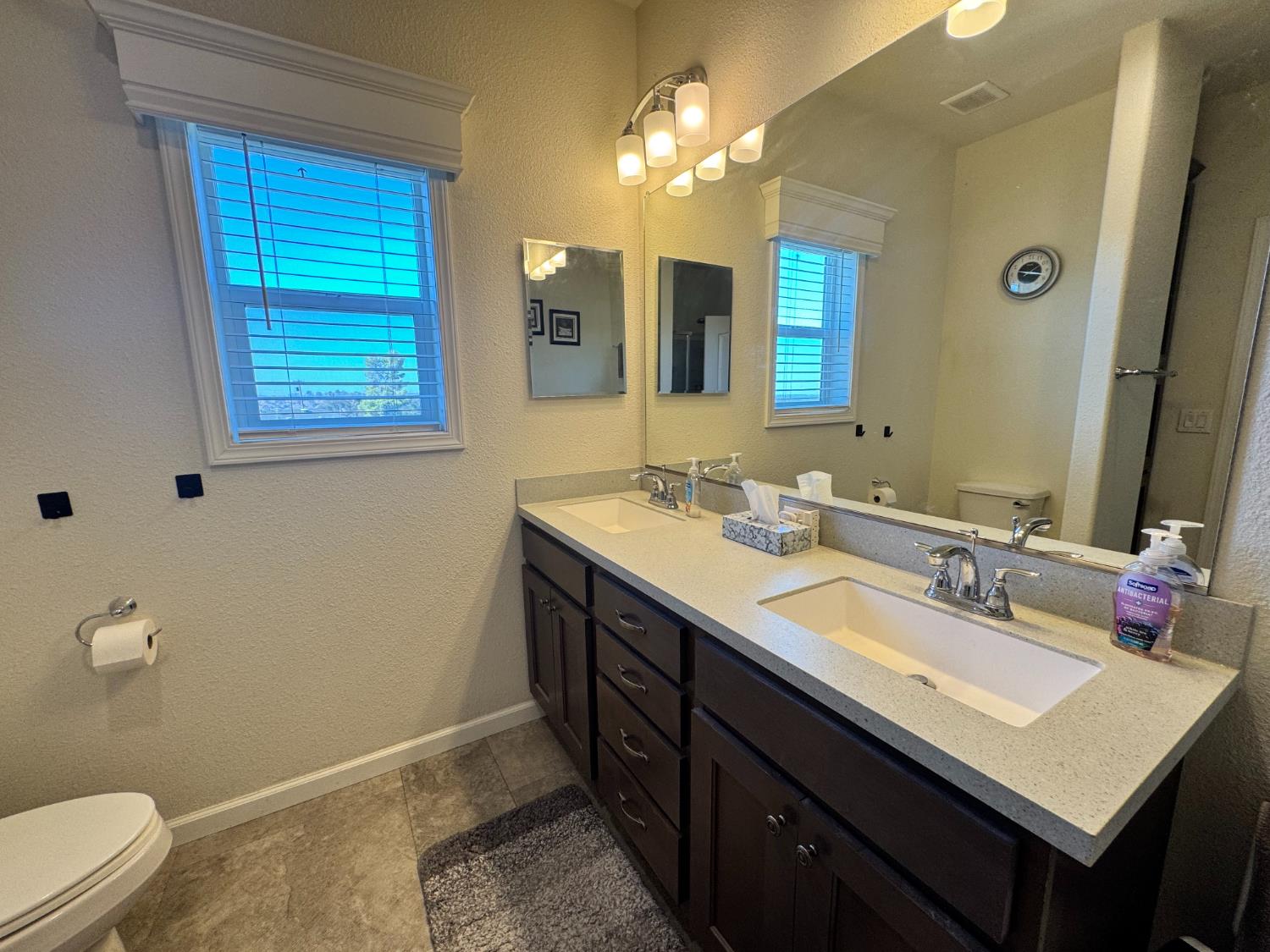 13581 Hoyito Cir, La Grange, CA 95329