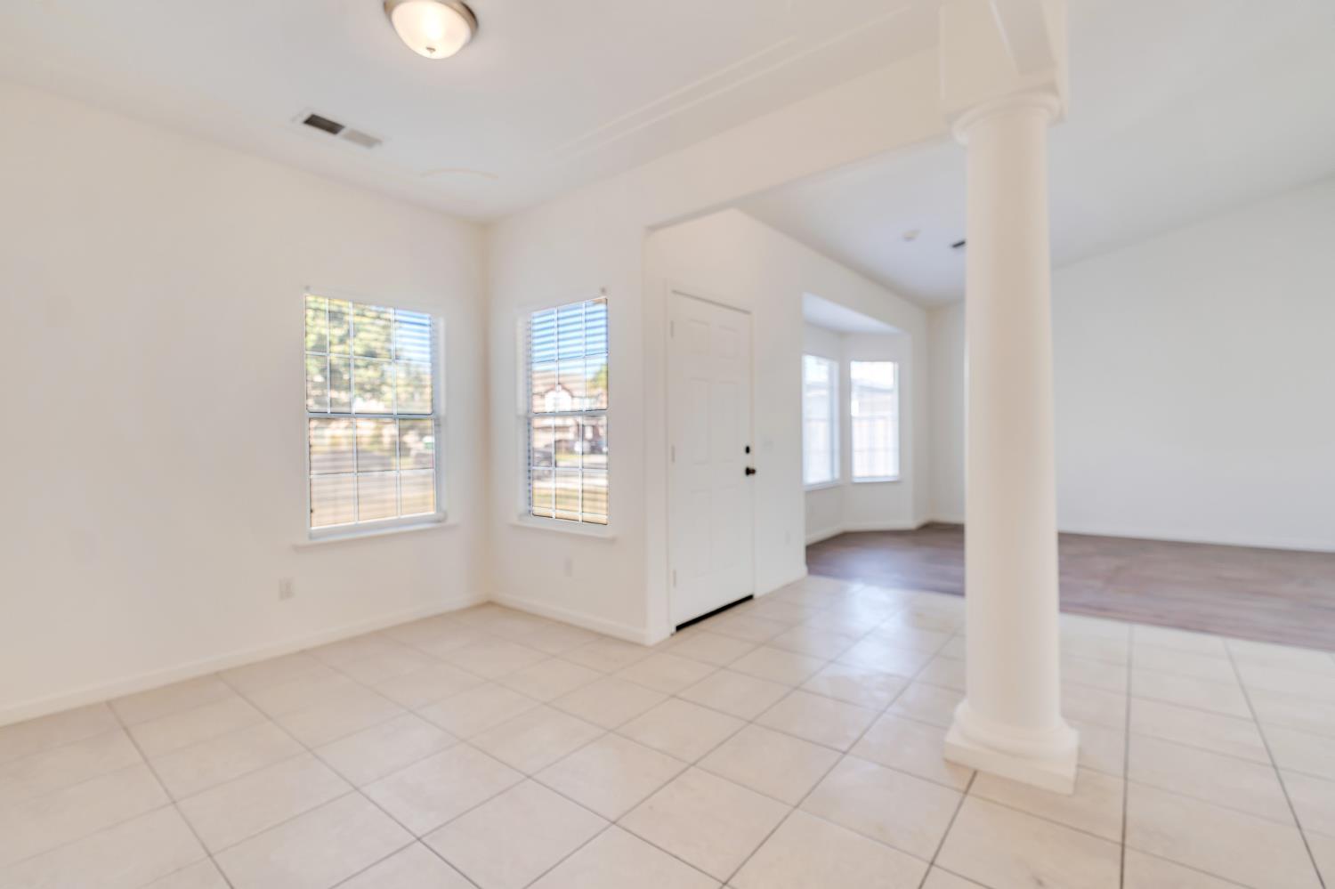 2545 Goldeneye Dr, Los Banos, CA 93635
