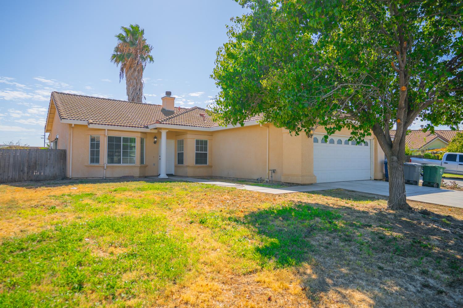 2545 Goldeneye Dr, Los Banos, CA 93635