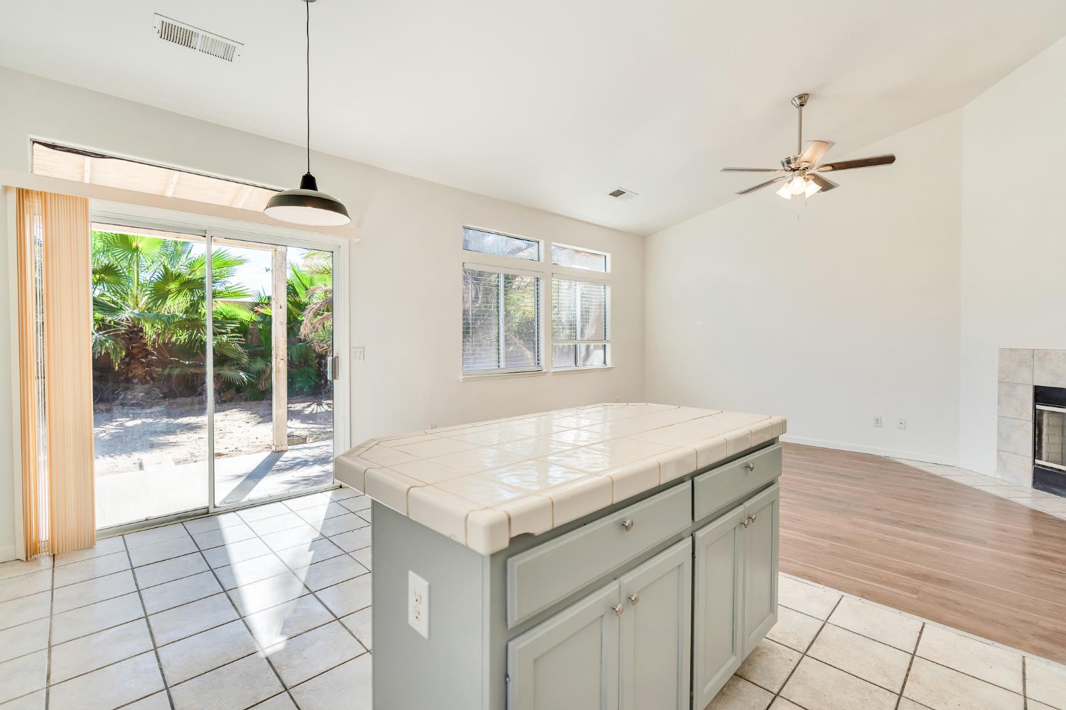 2545 Goldeneye Dr, Los Banos, CA 93635