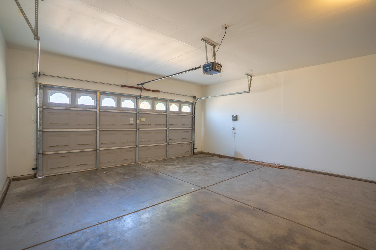 2545 Goldeneye Dr, Los Banos, CA 93635