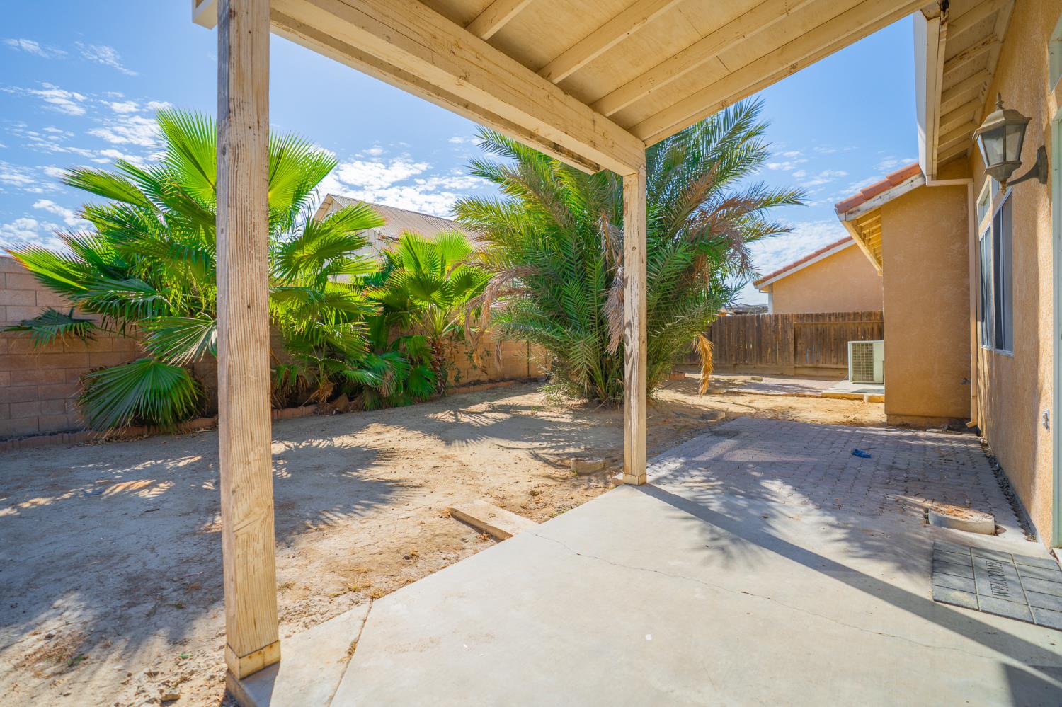 2545 Goldeneye Dr, Los Banos, CA 93635