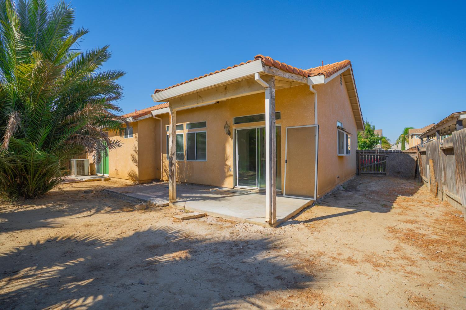 2545 Goldeneye Dr, Los Banos, CA 93635
