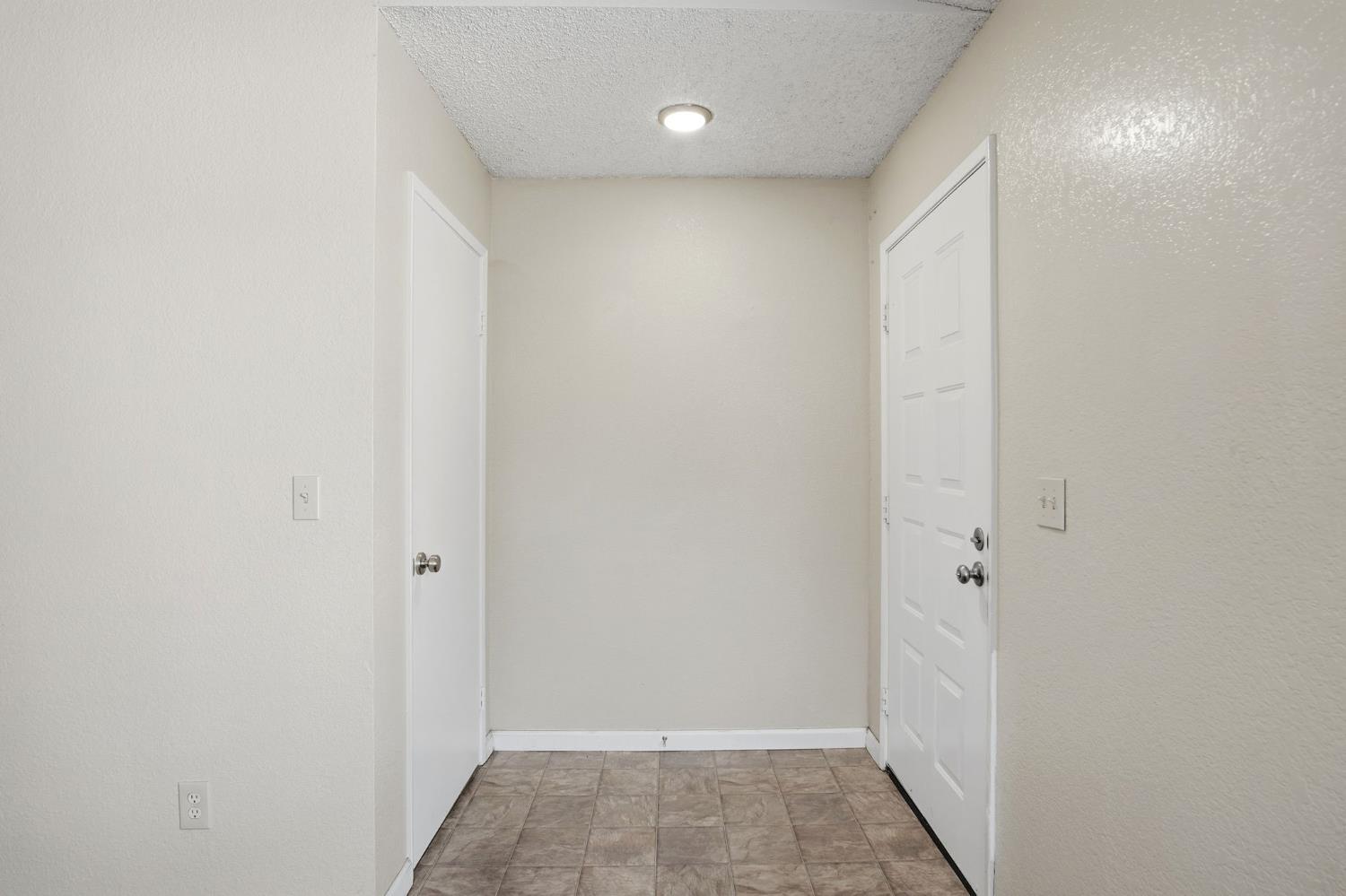 1200 Lakewood Ave #17, Modesto, CA 95355