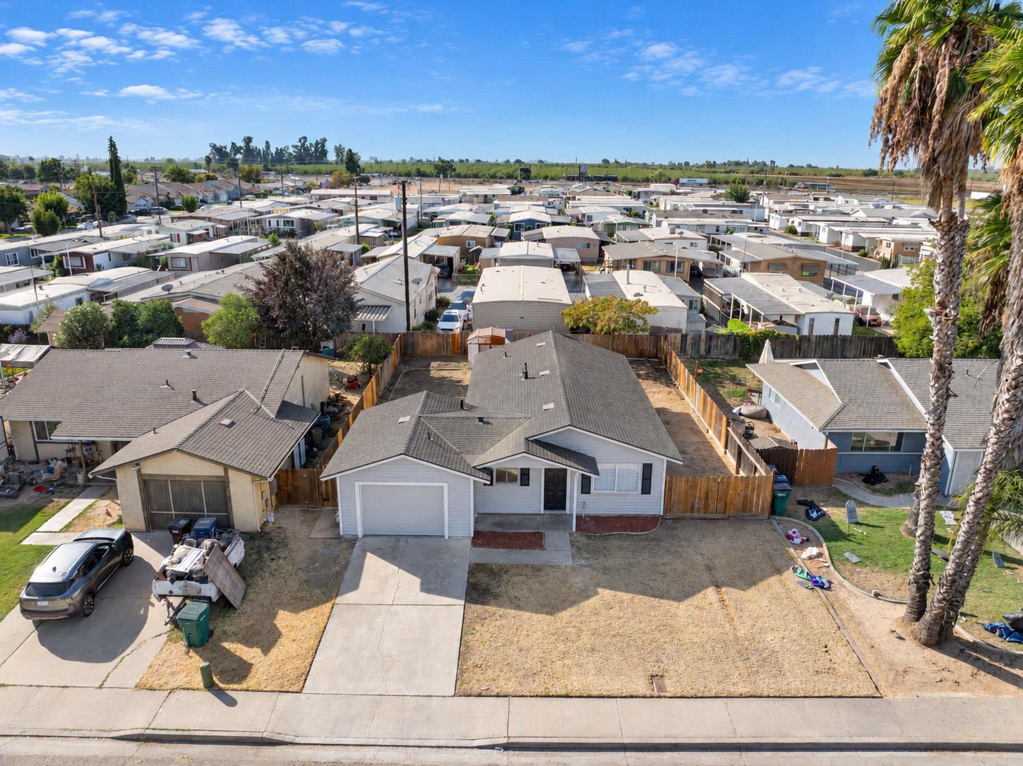 2425 Apache St, Merced, CA 95348