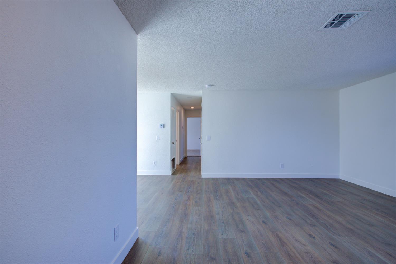 2425 Apache St, Merced, CA 95348