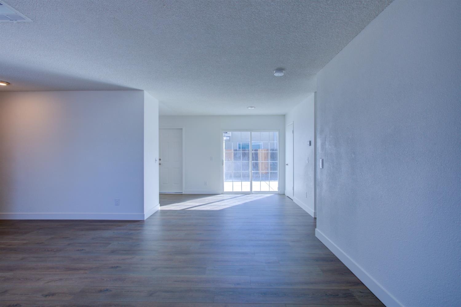 2425 Apache St, Merced, CA 95348