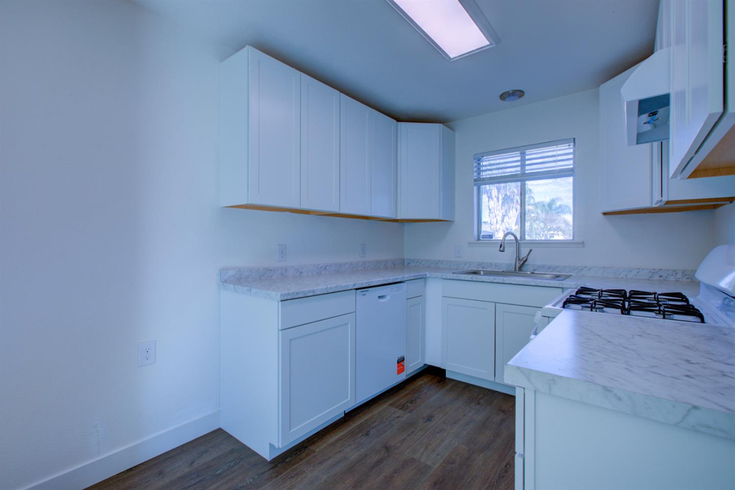 2425 Apache St, Merced, CA 95348
