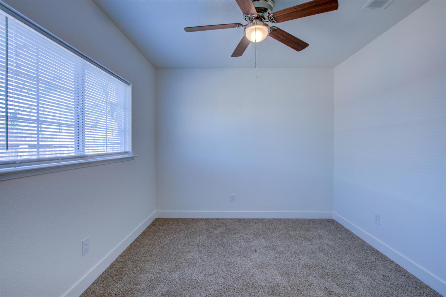 2425 Apache St, Merced, CA 95348