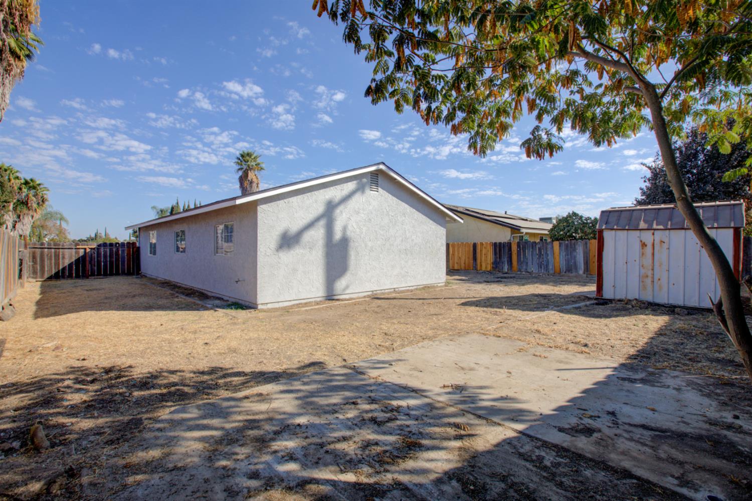 2425 Apache St, Merced, CA 95348
