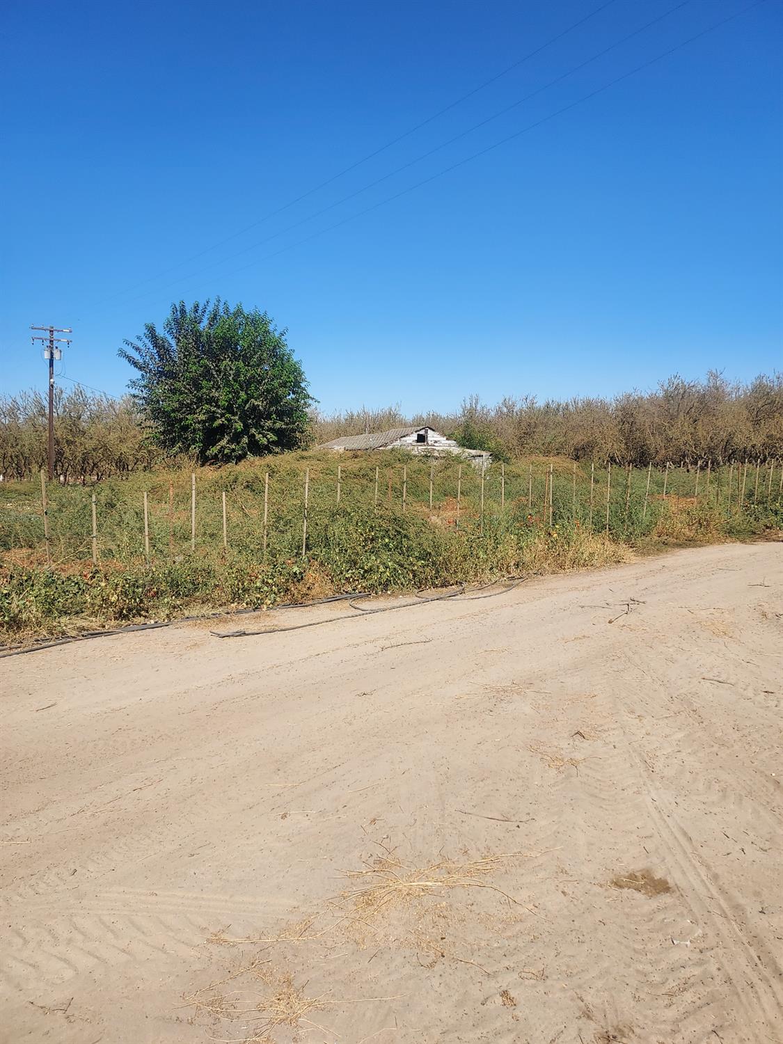 2266 N Hart Rd, Modesto, CA 95358