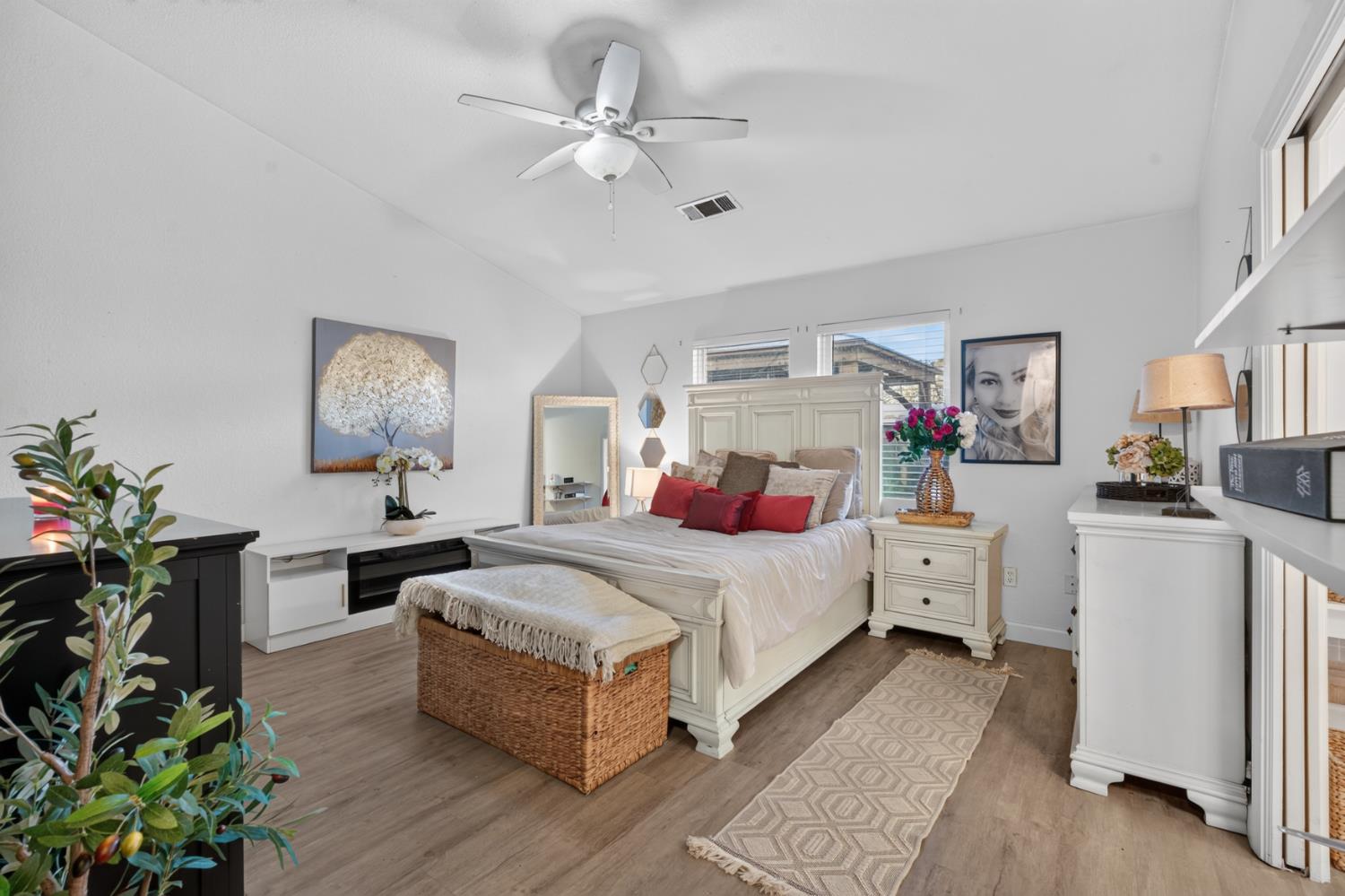 1975 Gettysburg Ave, Merced, CA 95340