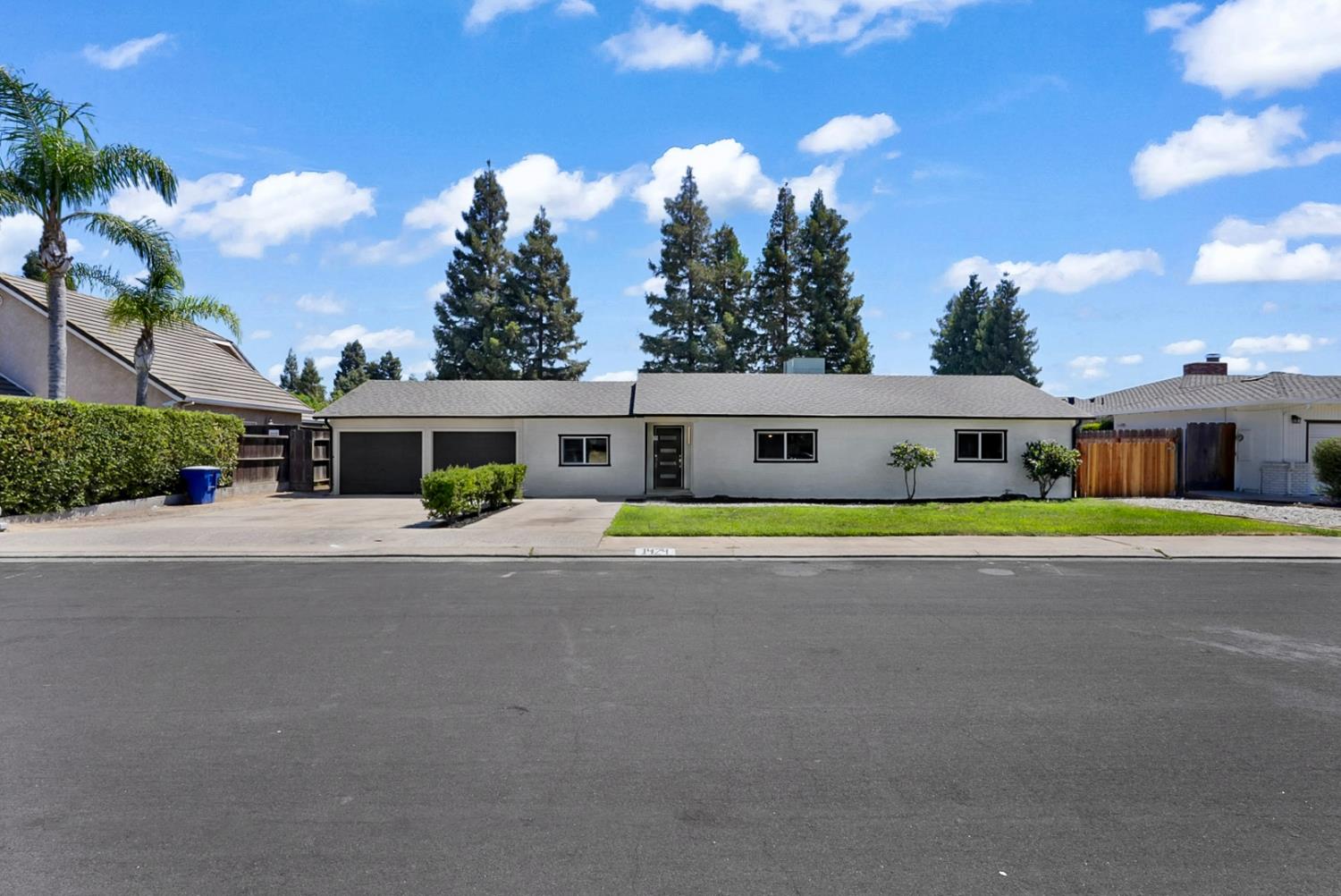1424 La Salle Dr, Turlock, CA 95382