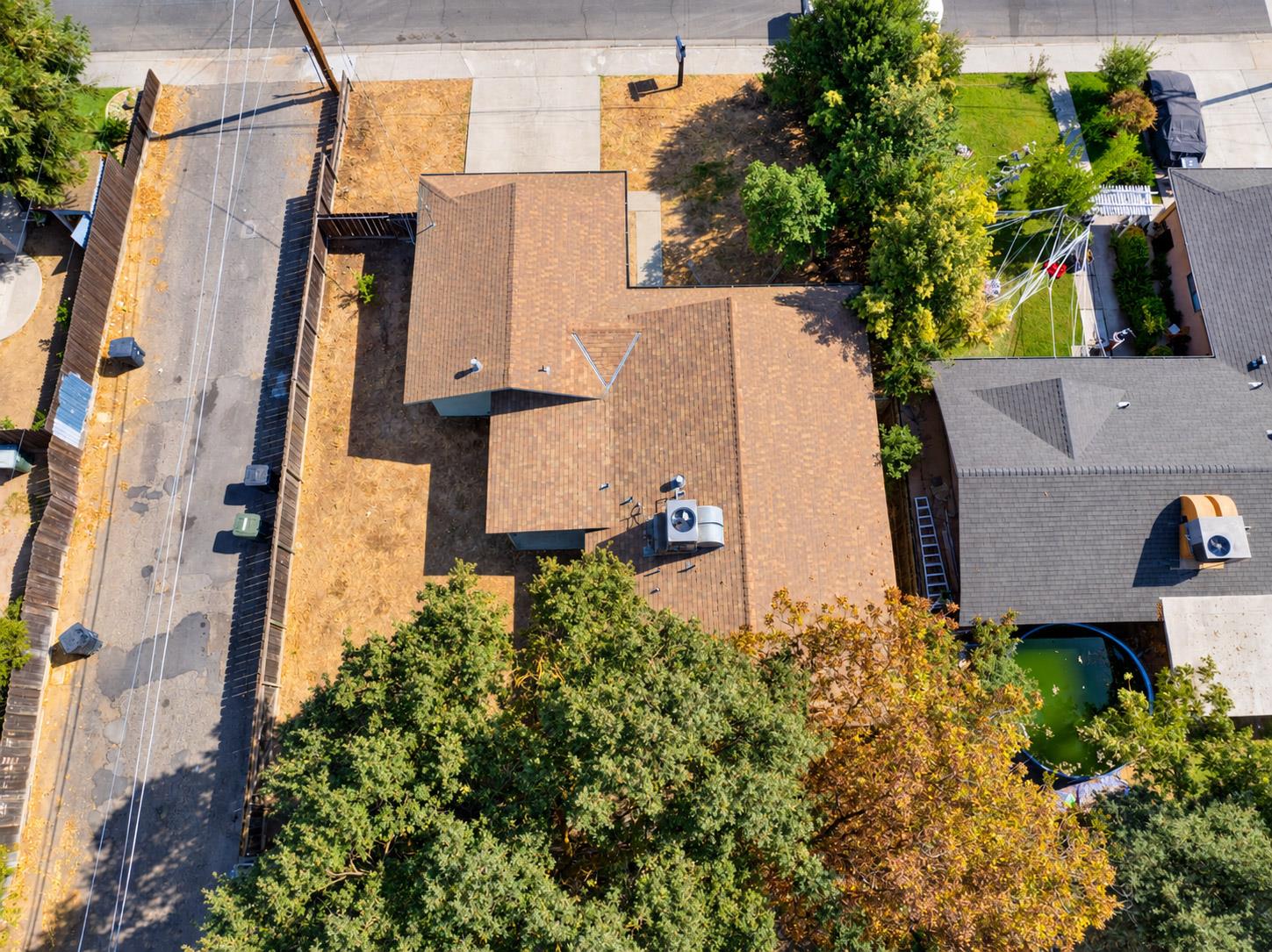 6425 8th St, Riverbank, CA 95367