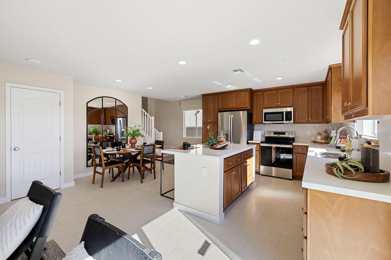 469 Quarto Dr, Turlock, CA 95380