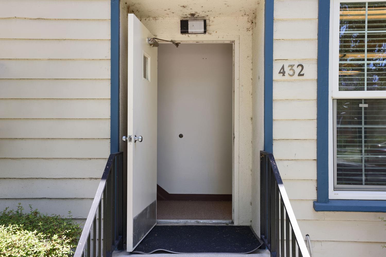 432 College Ave, Modesto, CA 95350