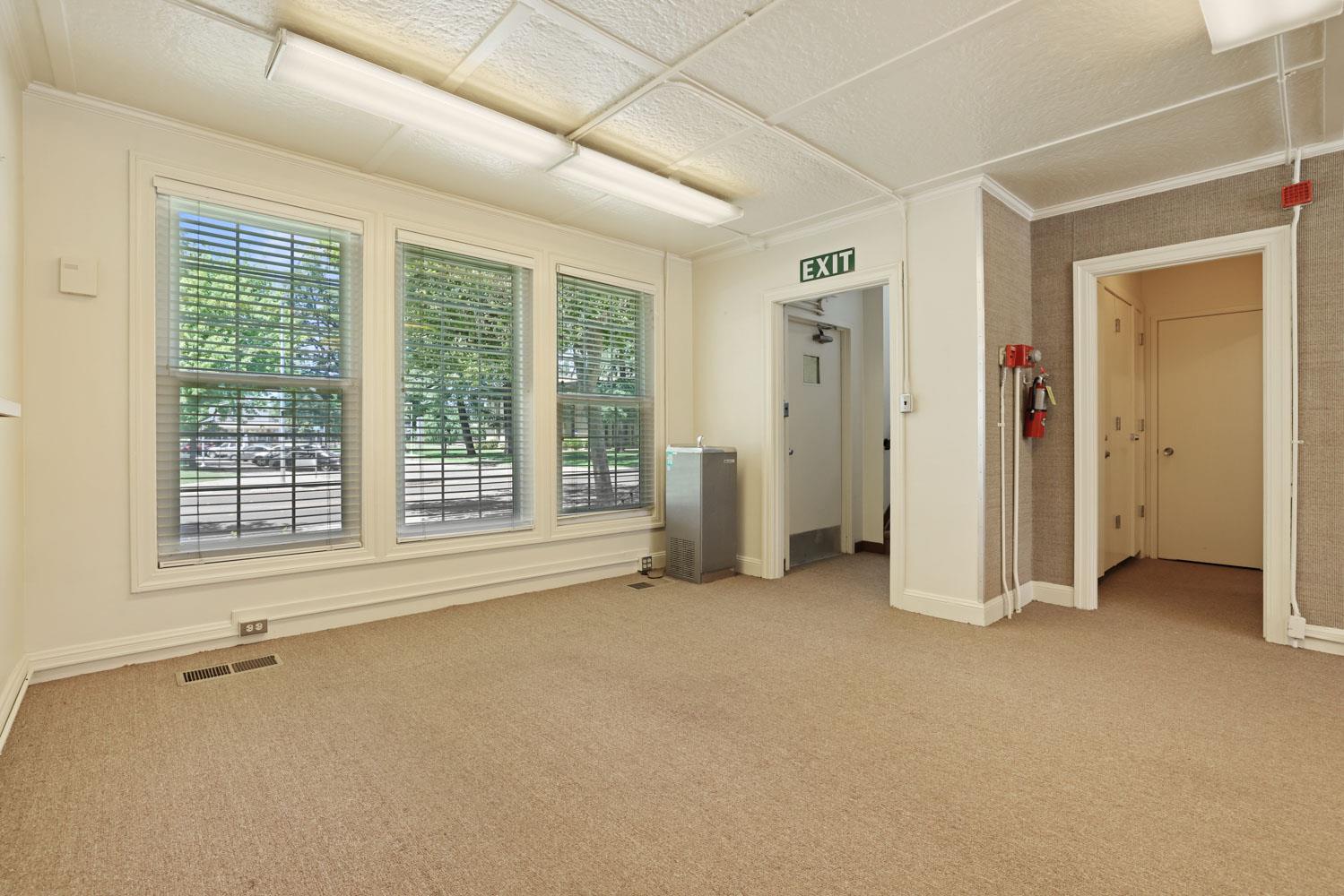 432 College Ave, Modesto, CA 95350