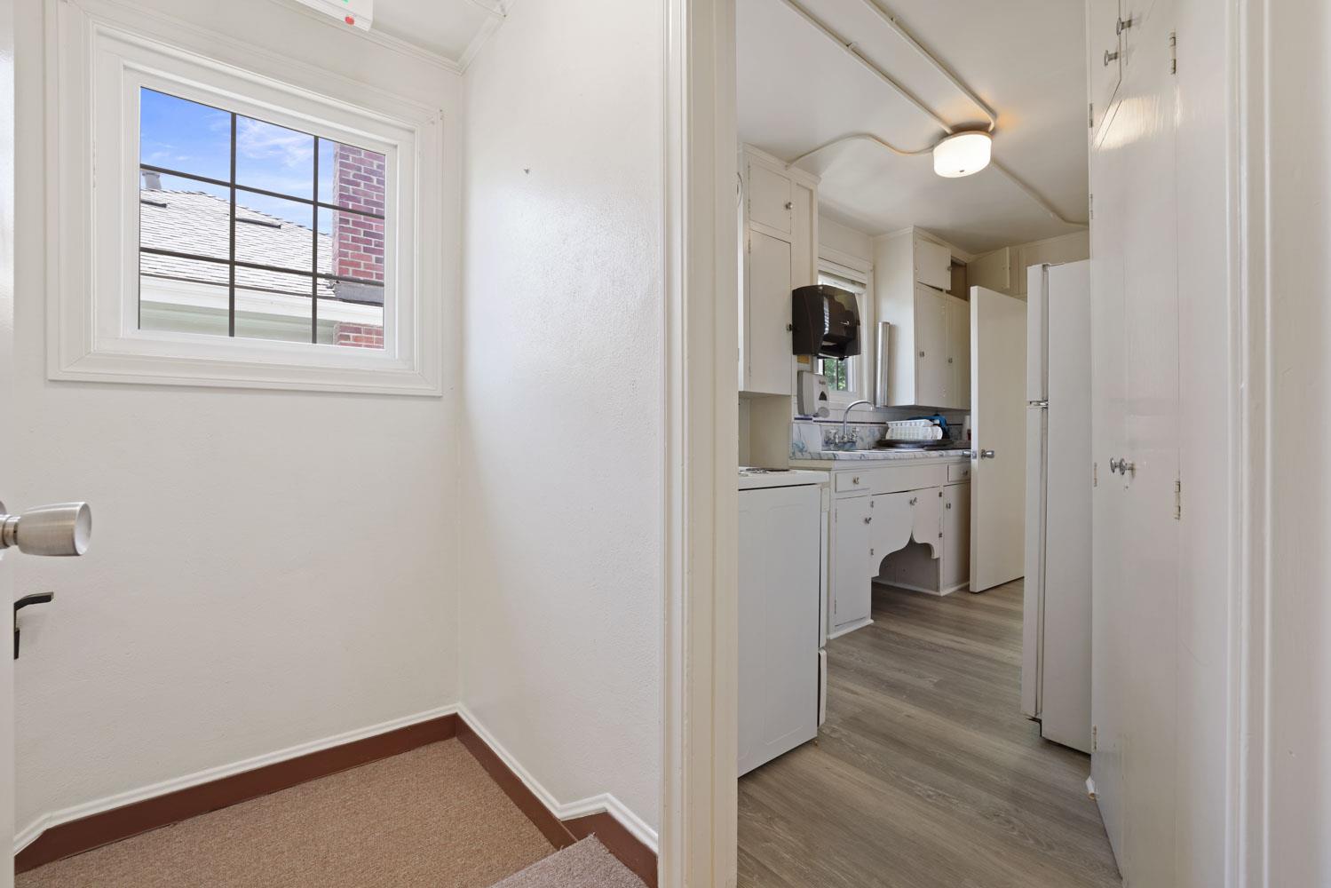 432 College Ave, Modesto, CA 95350