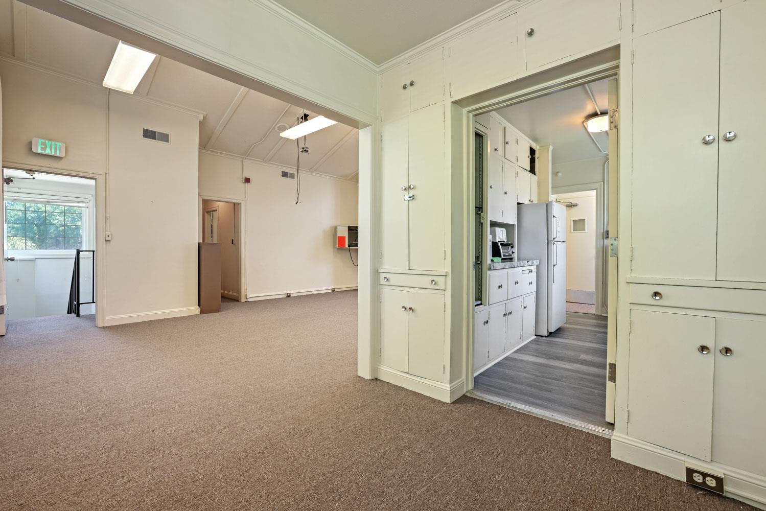 432 College Ave, Modesto, CA 95350
