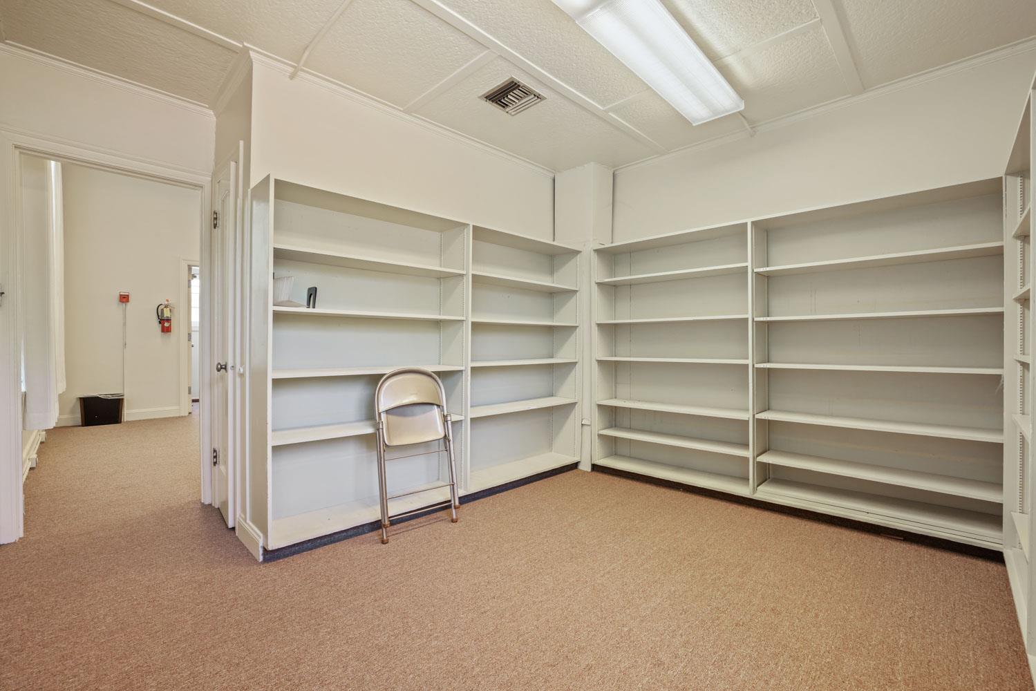 432 College Ave, Modesto, CA 95350