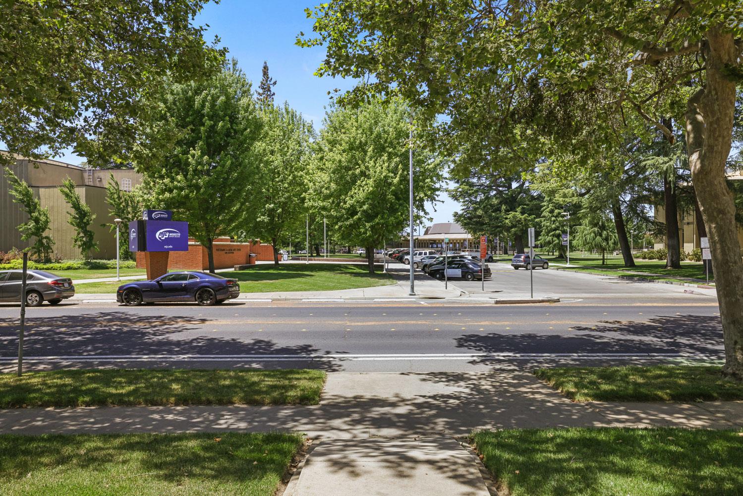 432 College Ave, Modesto, CA 95350
