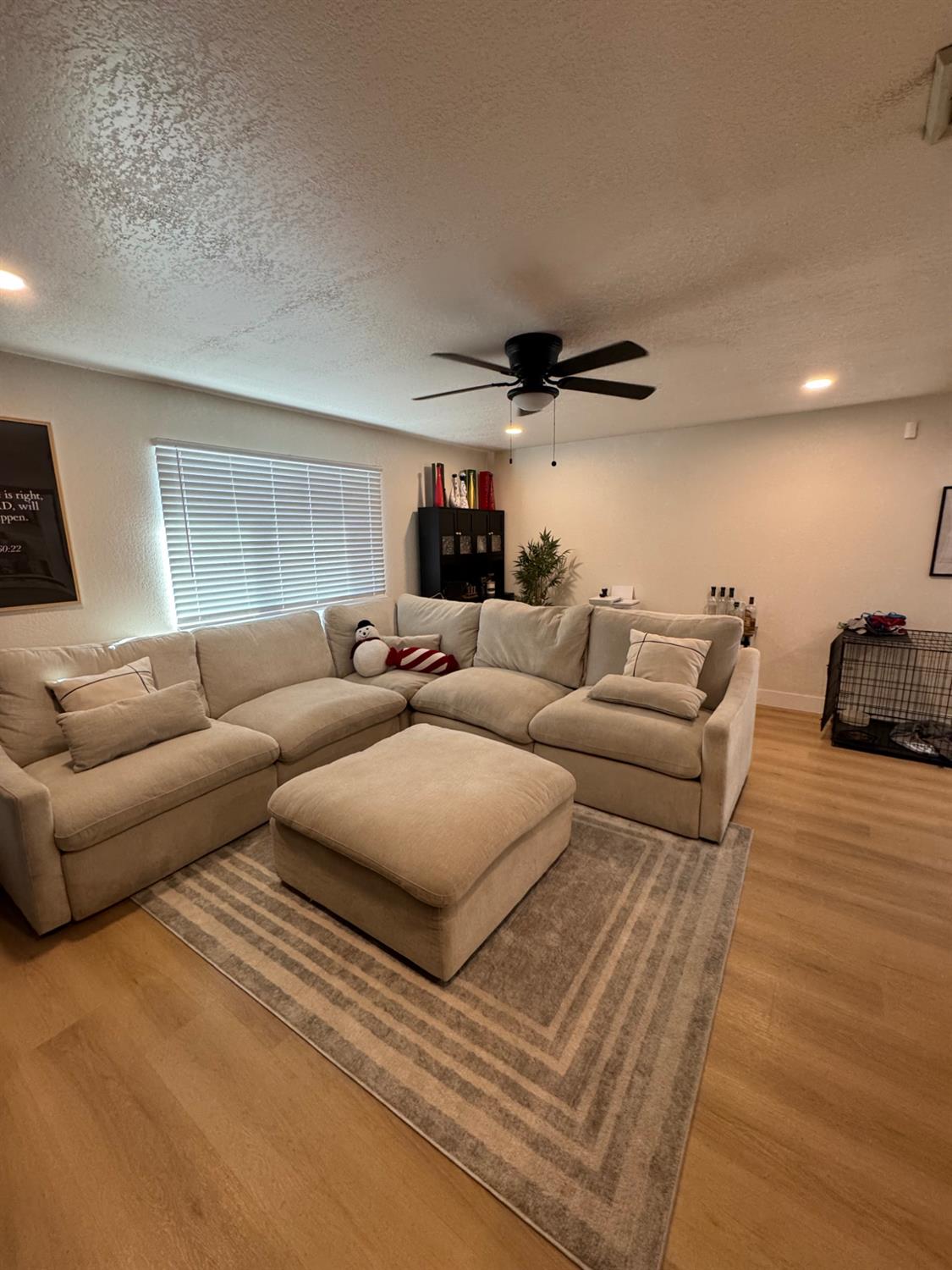 2542 Bradford Way, Riverbank, CA 95367