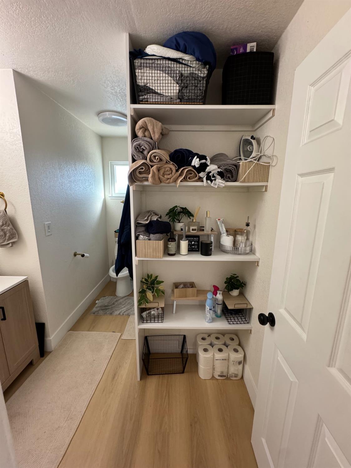 2542 Bradford Way, Riverbank, CA 95367