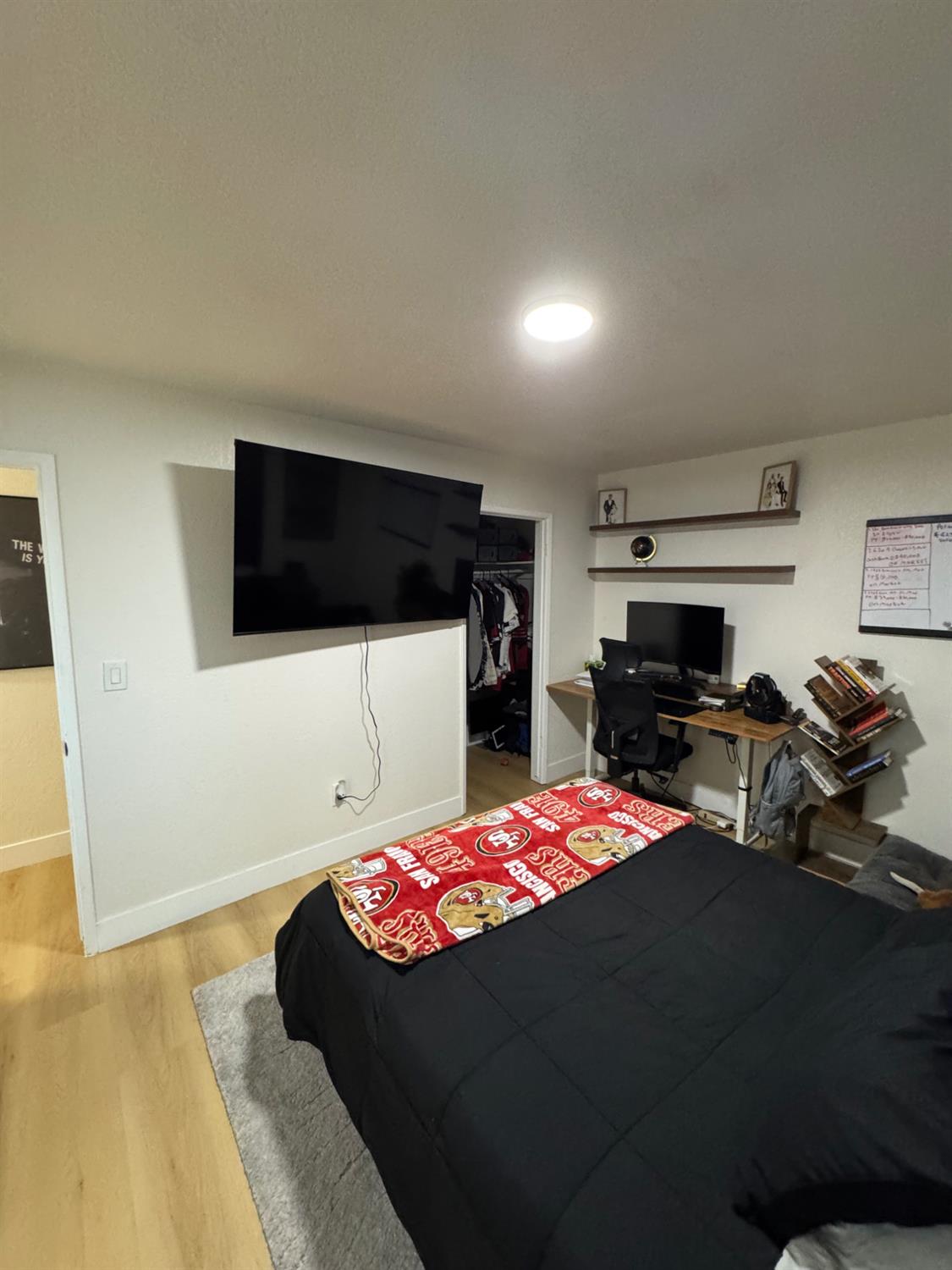 2542 Bradford Way, Riverbank, CA 95367