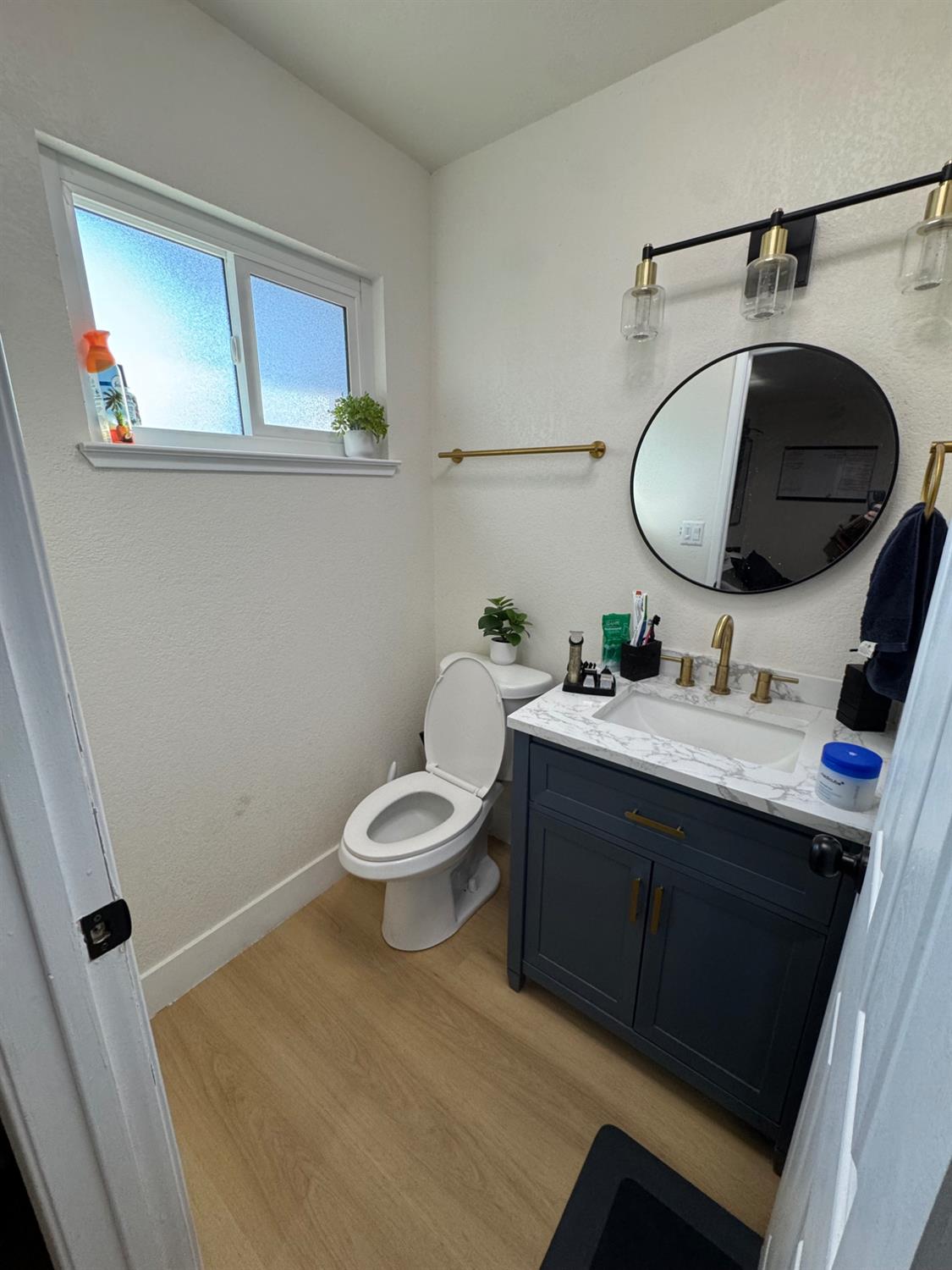 2542 Bradford Way, Riverbank, CA 95367