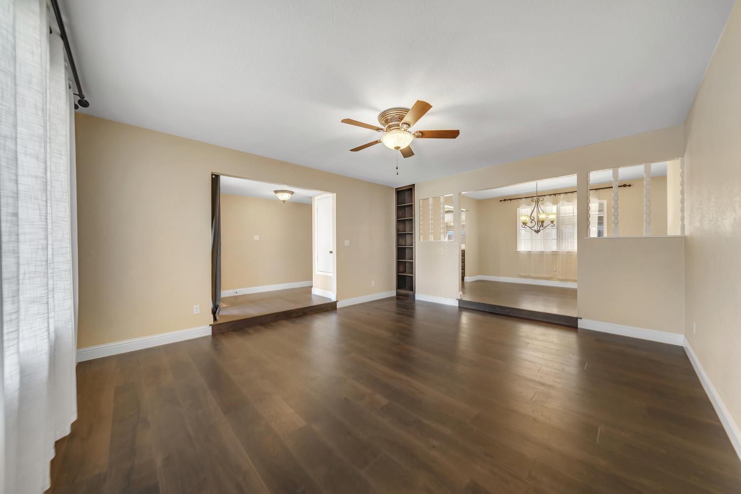 594 Parkwood Dr, Manteca, CA 95336