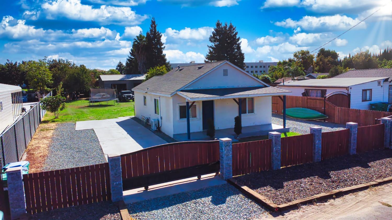 126 Joseph Rd, Manteca, CA 95336