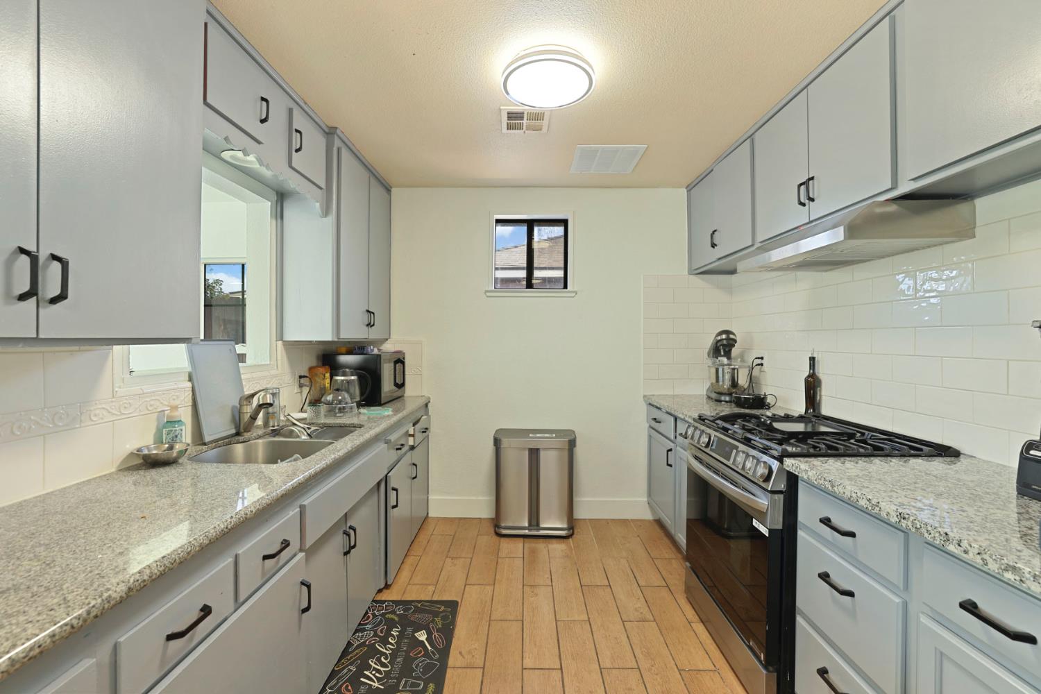 2920 Garrison St, Ceres, CA 95307