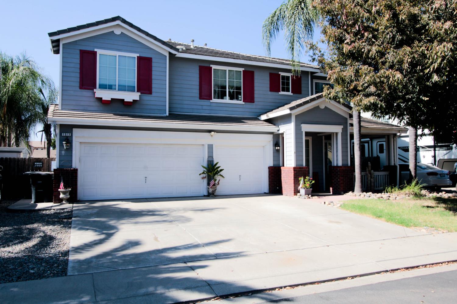 1513 Dinard Ct, Hughson, CA 95326