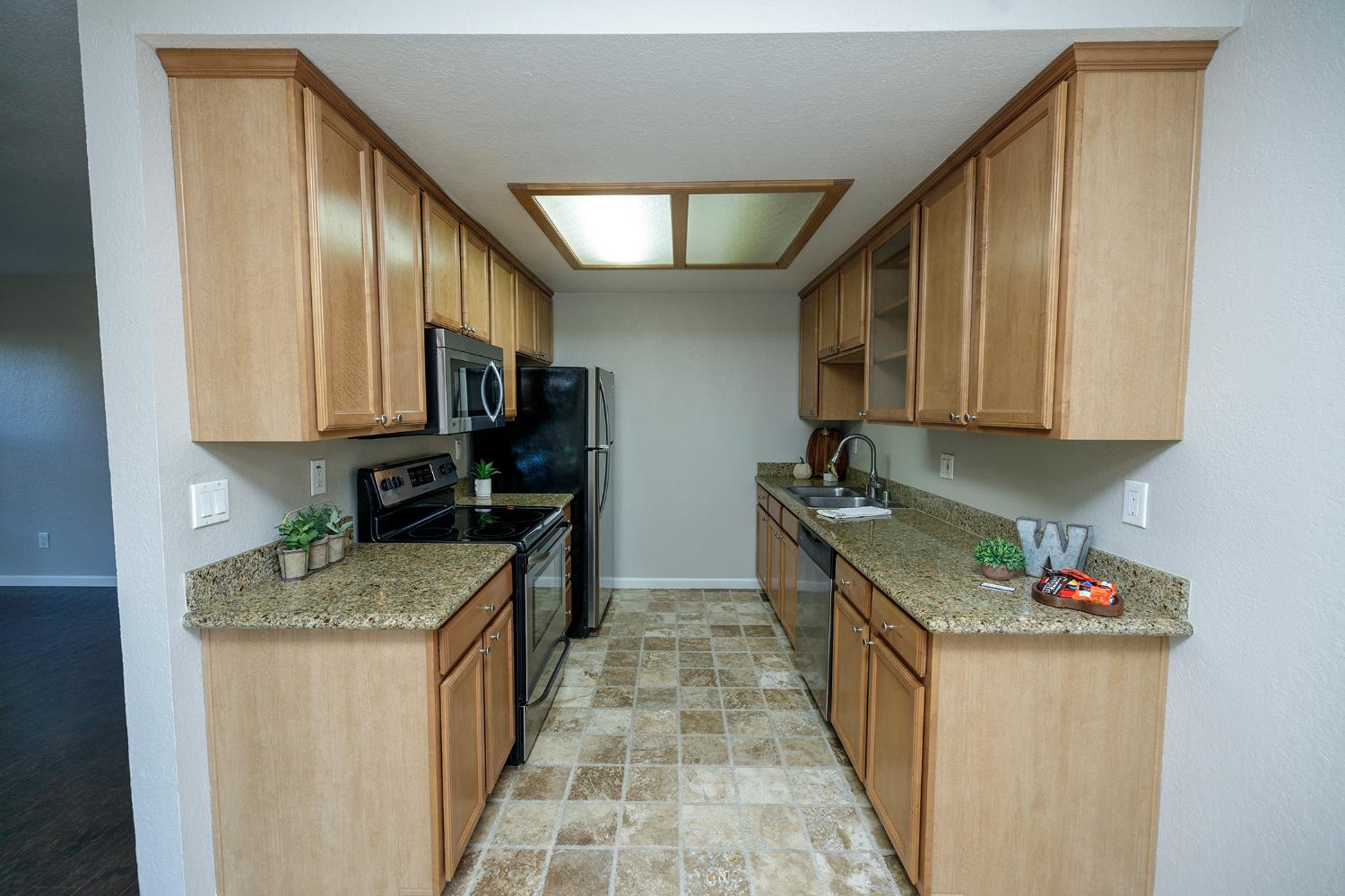 4014 Elmo Loop #A, Modesto, CA 95356