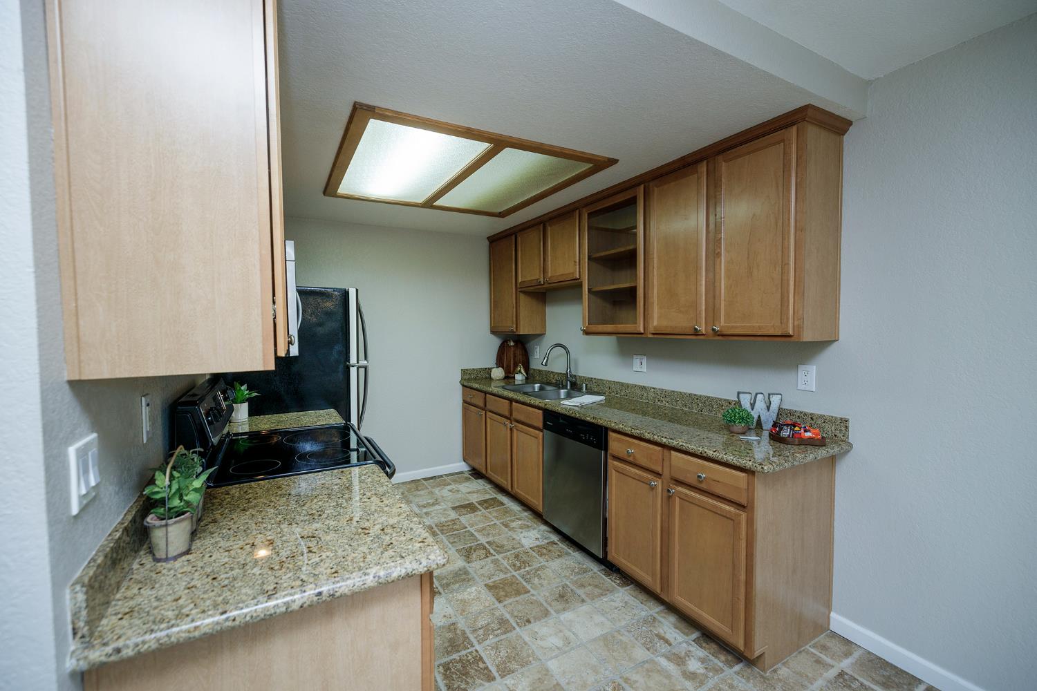 4014 Elmo Loop #A, Modesto, CA 95356