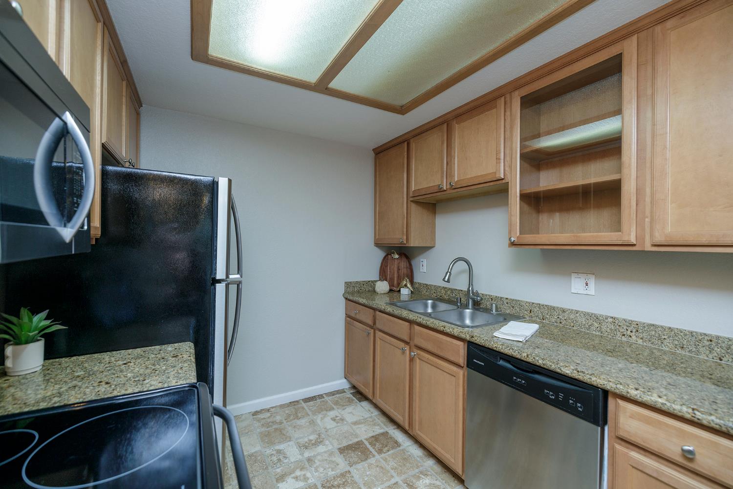 4014 Elmo Loop #A, Modesto, CA 95356