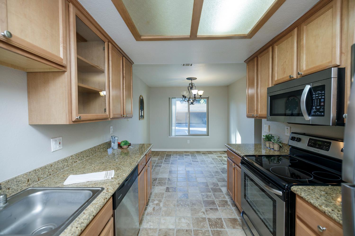 4014 Elmo Loop #A, Modesto, CA 95356
