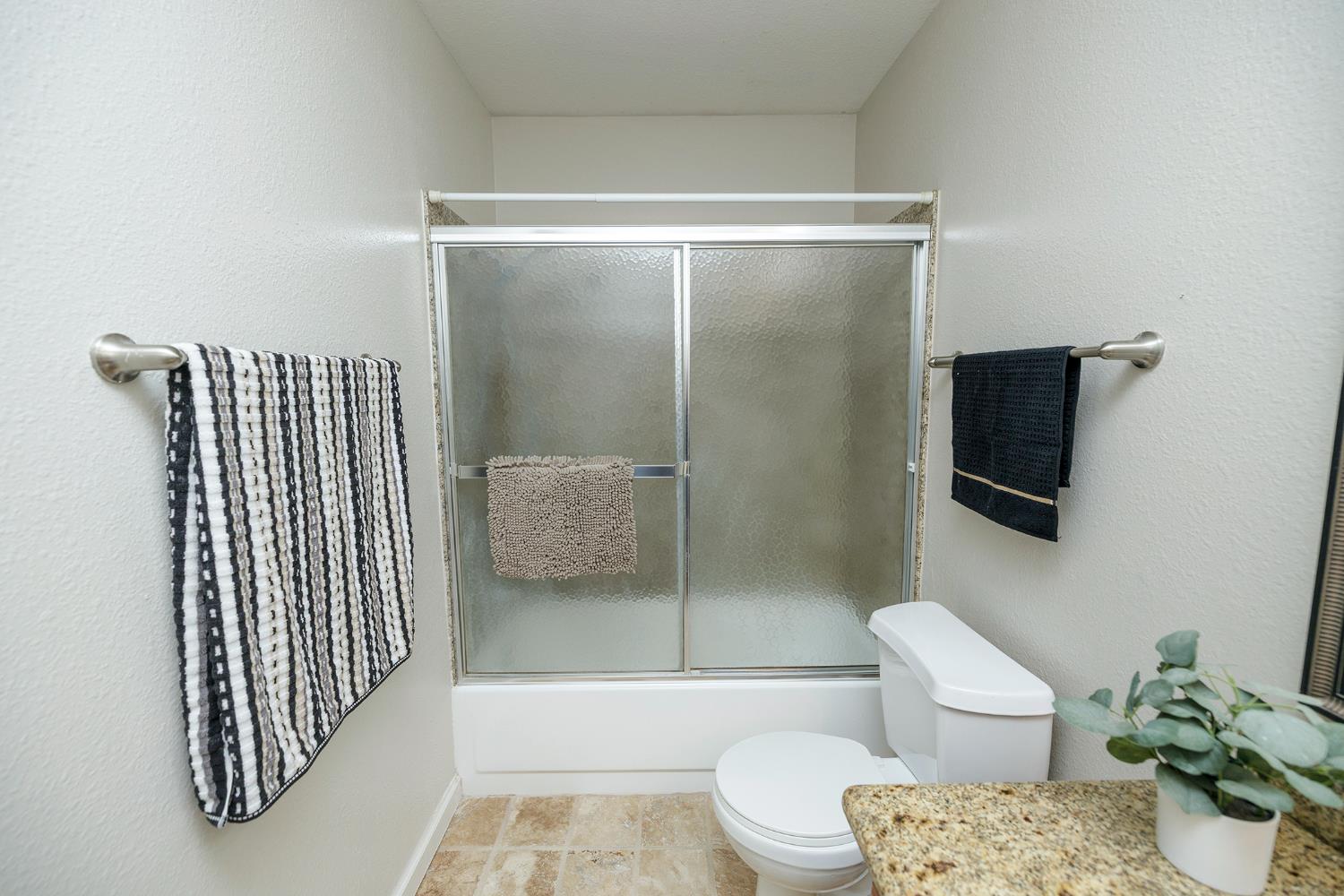 4014 Elmo Loop #A, Modesto, CA 95356