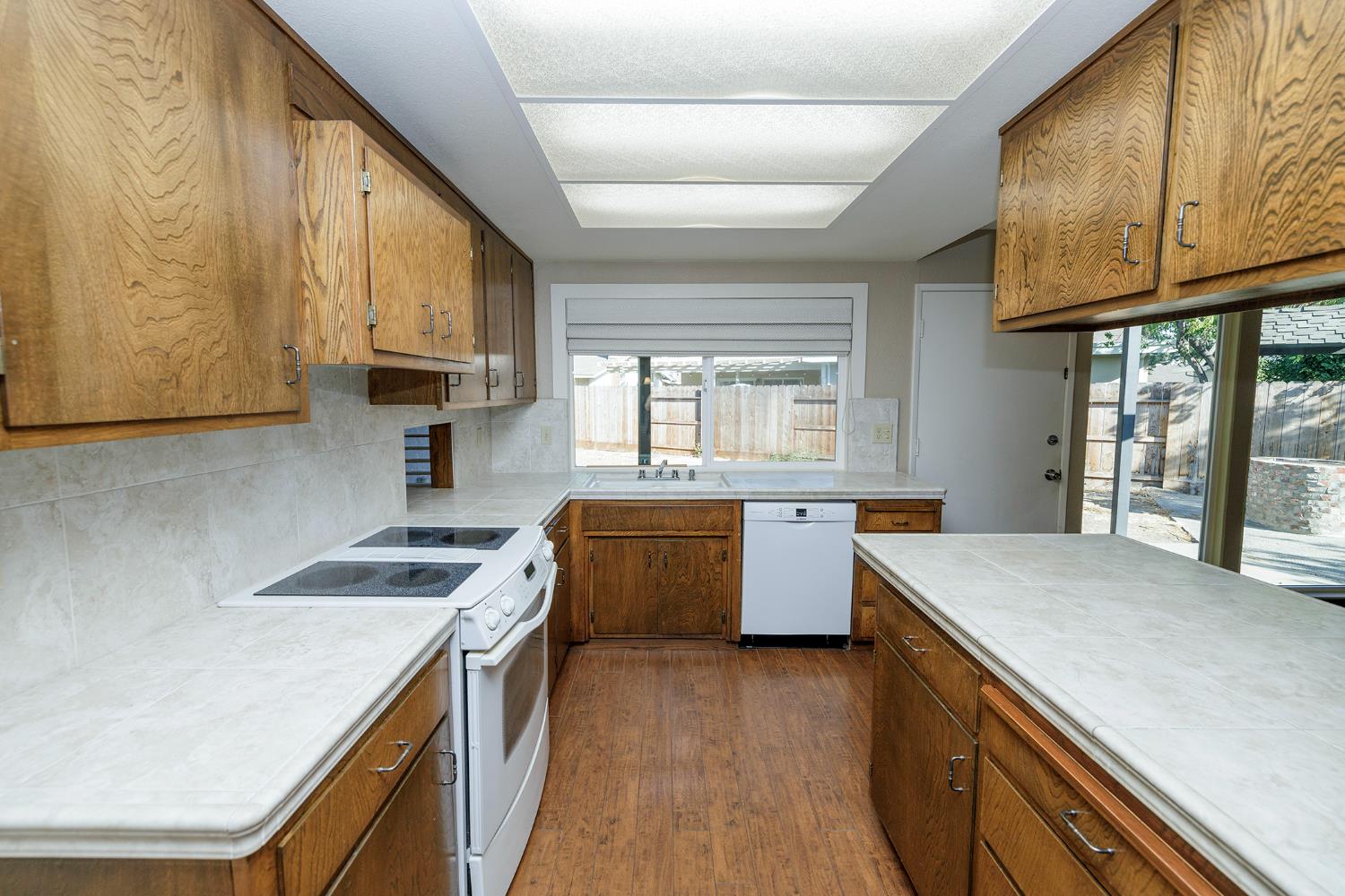 1417 Stembridge Ct, Modesto, CA 95350