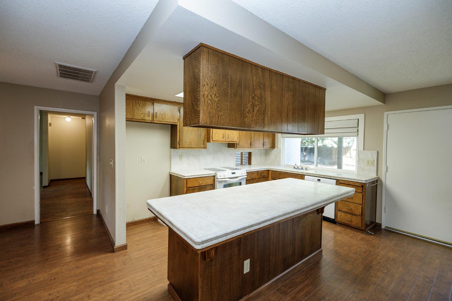 1417 Stembridge Ct, Modesto, CA 95350
