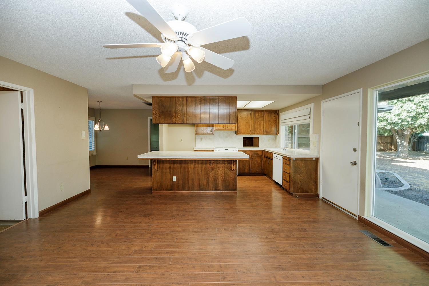 1417 Stembridge Ct, Modesto, CA 95350