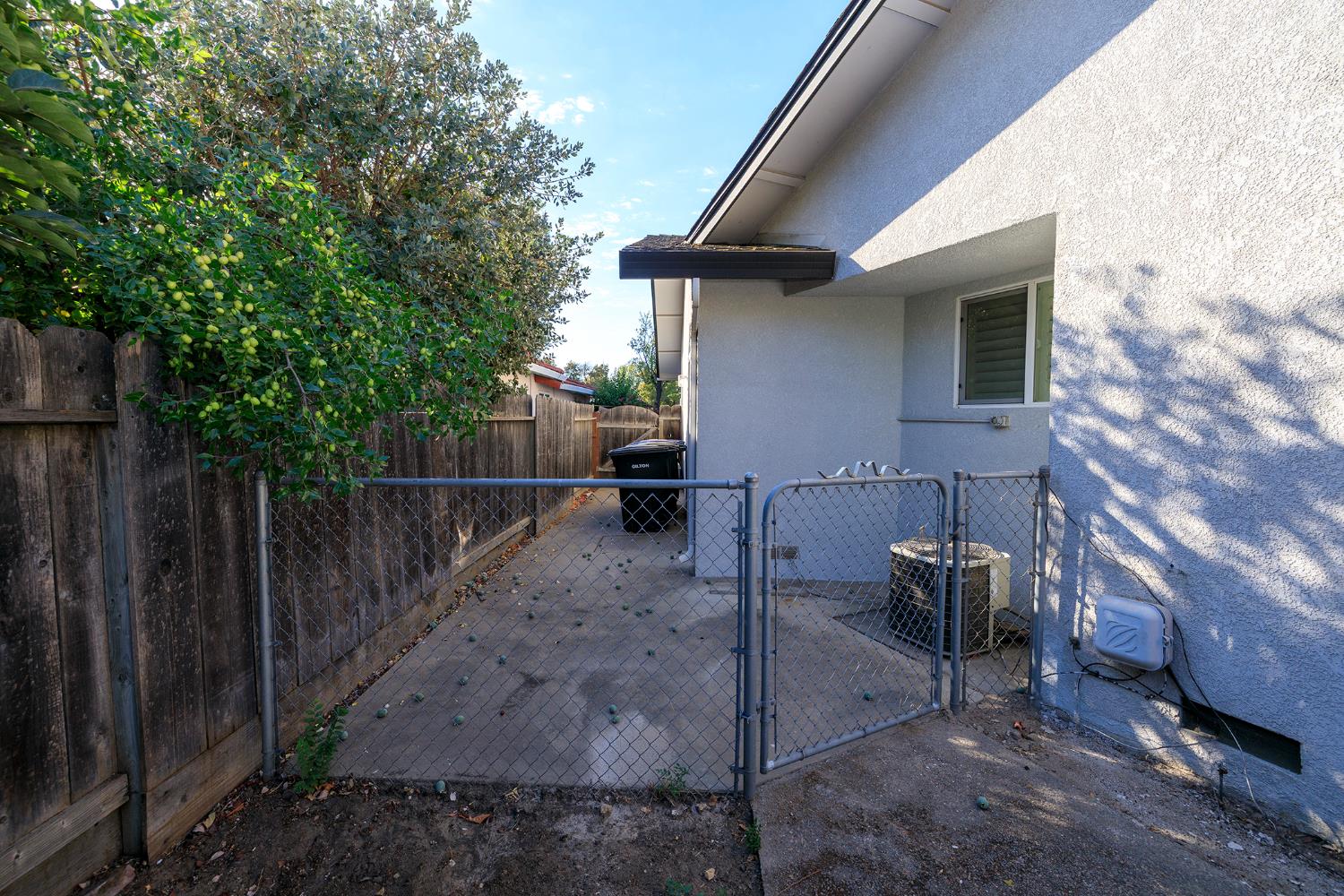 1417 Stembridge Ct, Modesto, CA 95350
