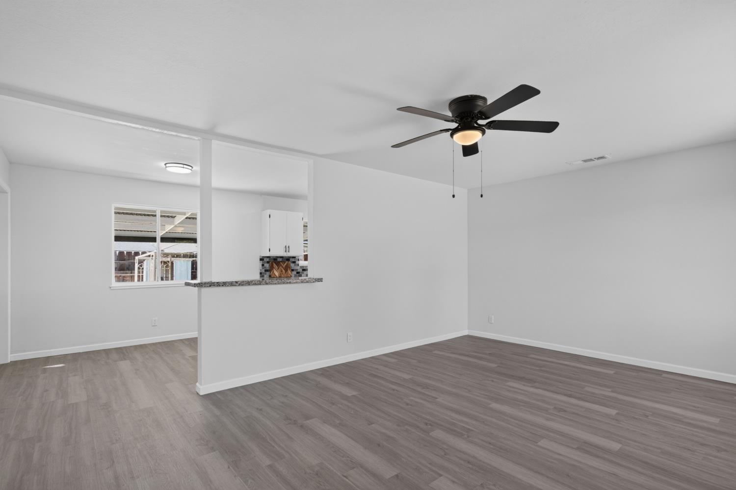 733 Vermont, Los Banos, CA 93635