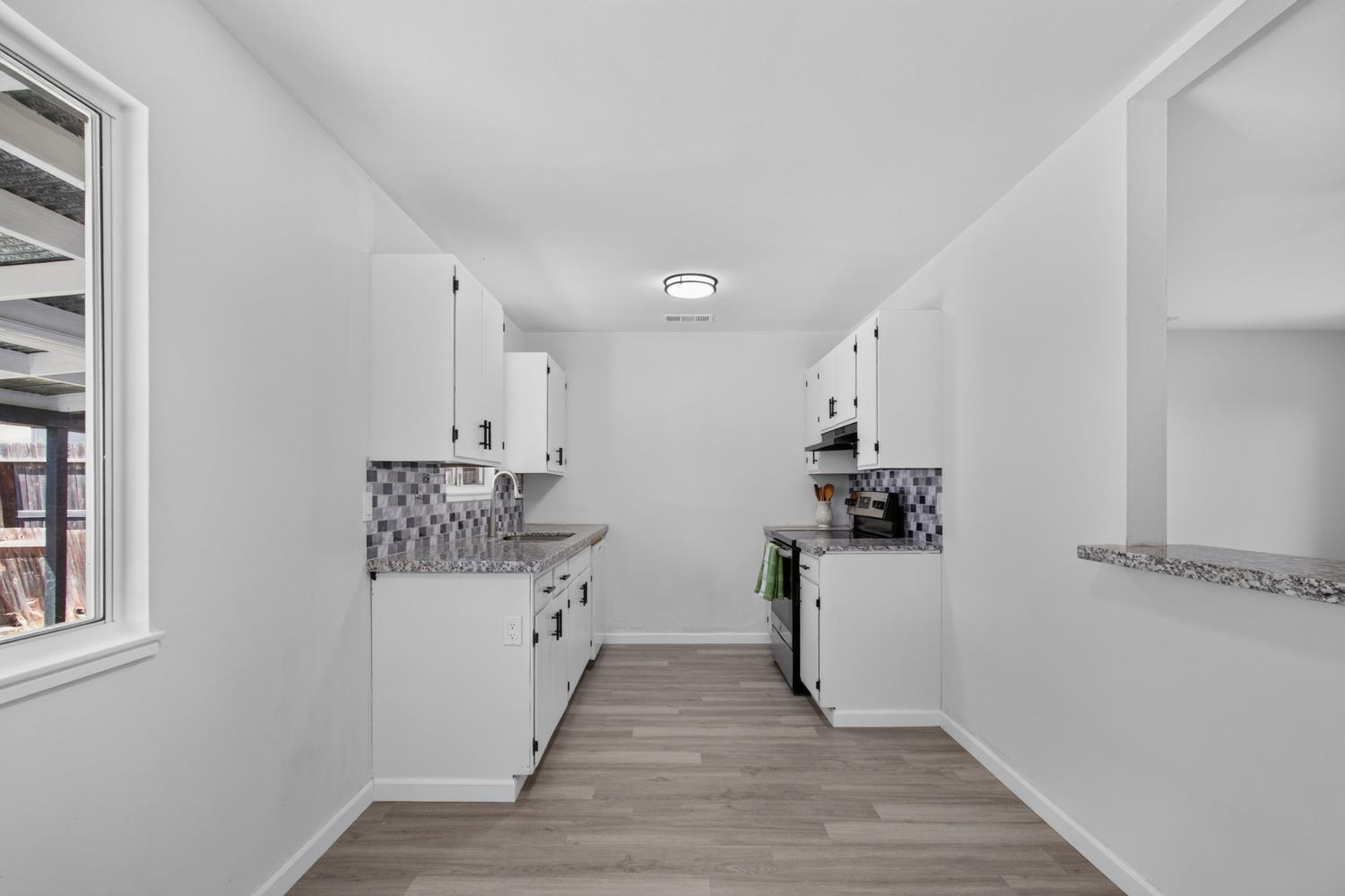 733 Vermont, Los Banos, CA 93635