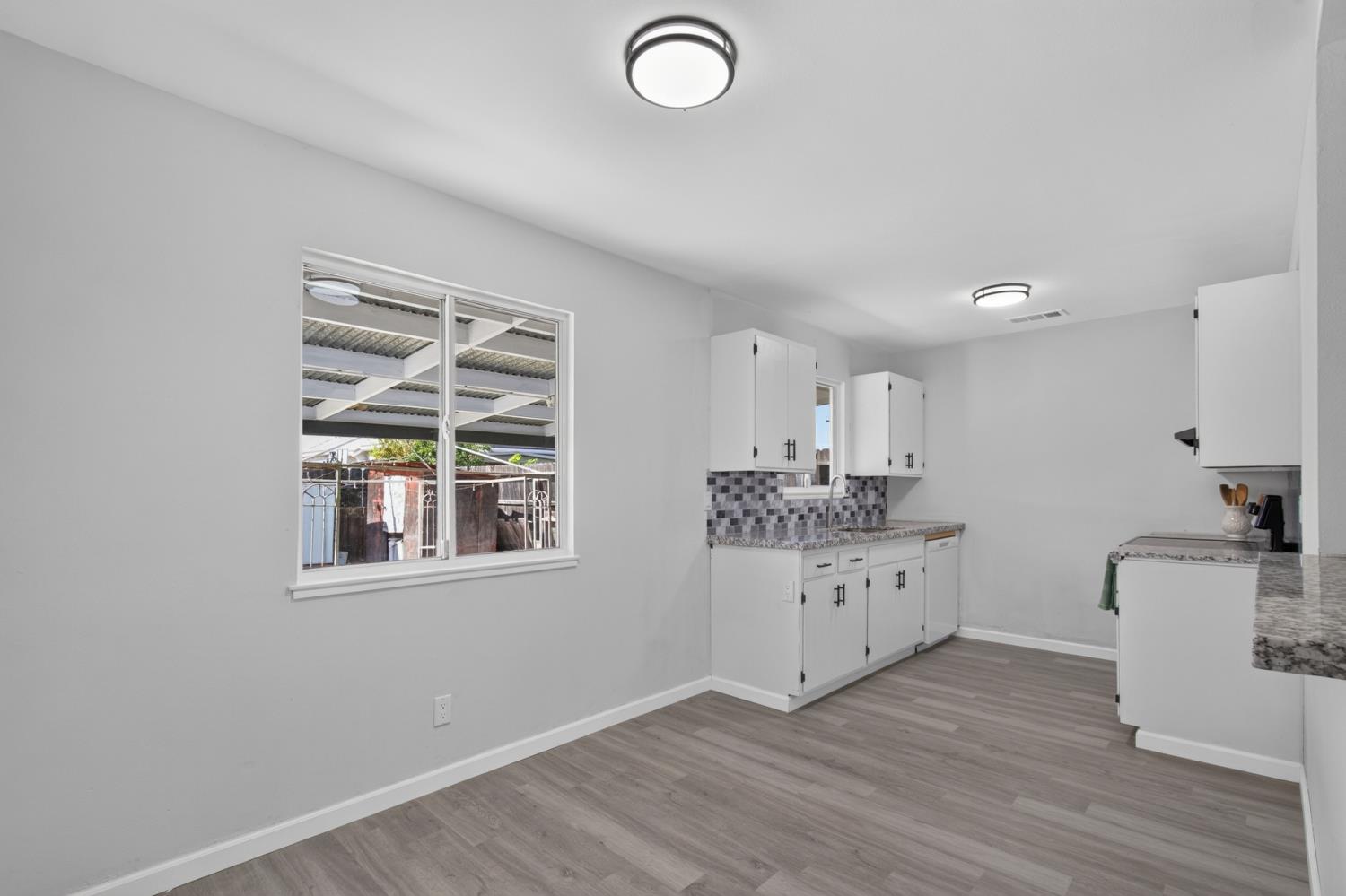733 Vermont, Los Banos, CA 93635