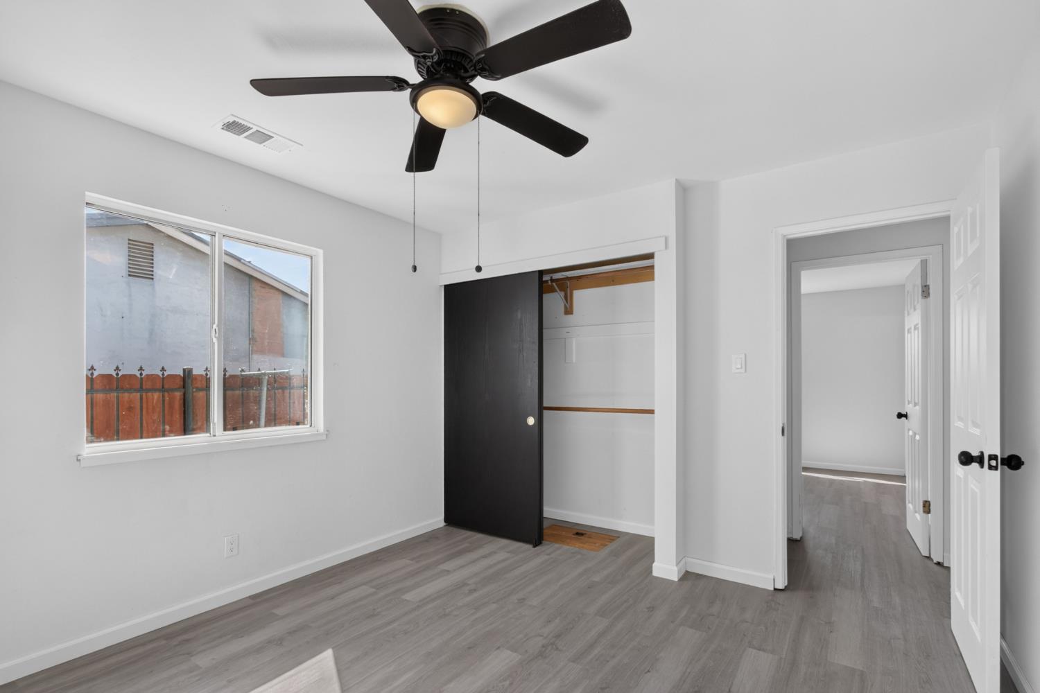 733 Vermont, Los Banos, CA 93635